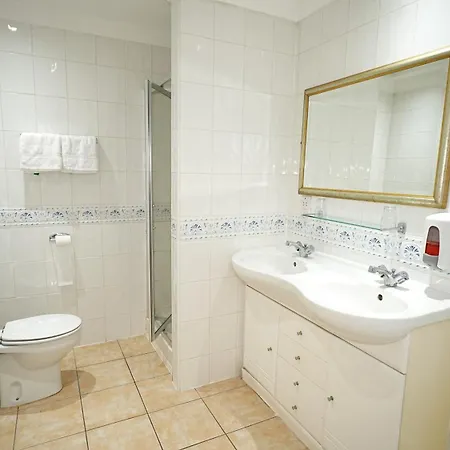 Consort Hotel Rotherham Room photo