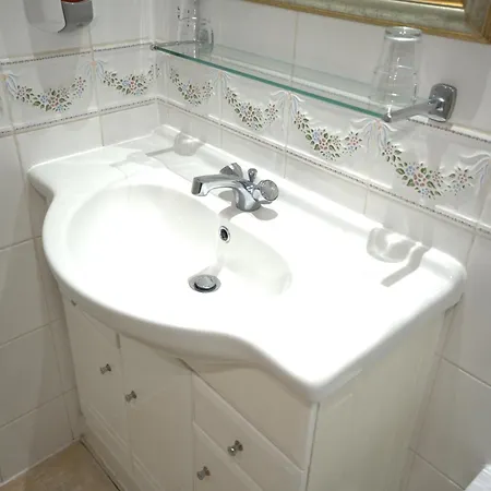 Consort Hotel Rotherham Room photo