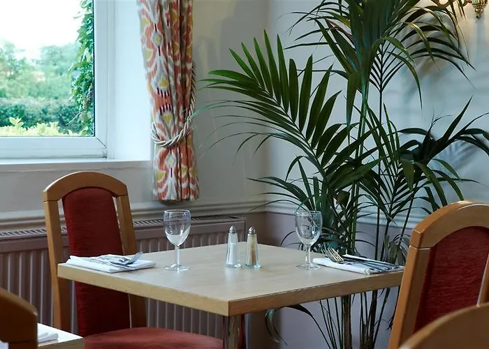 Consort Hotel