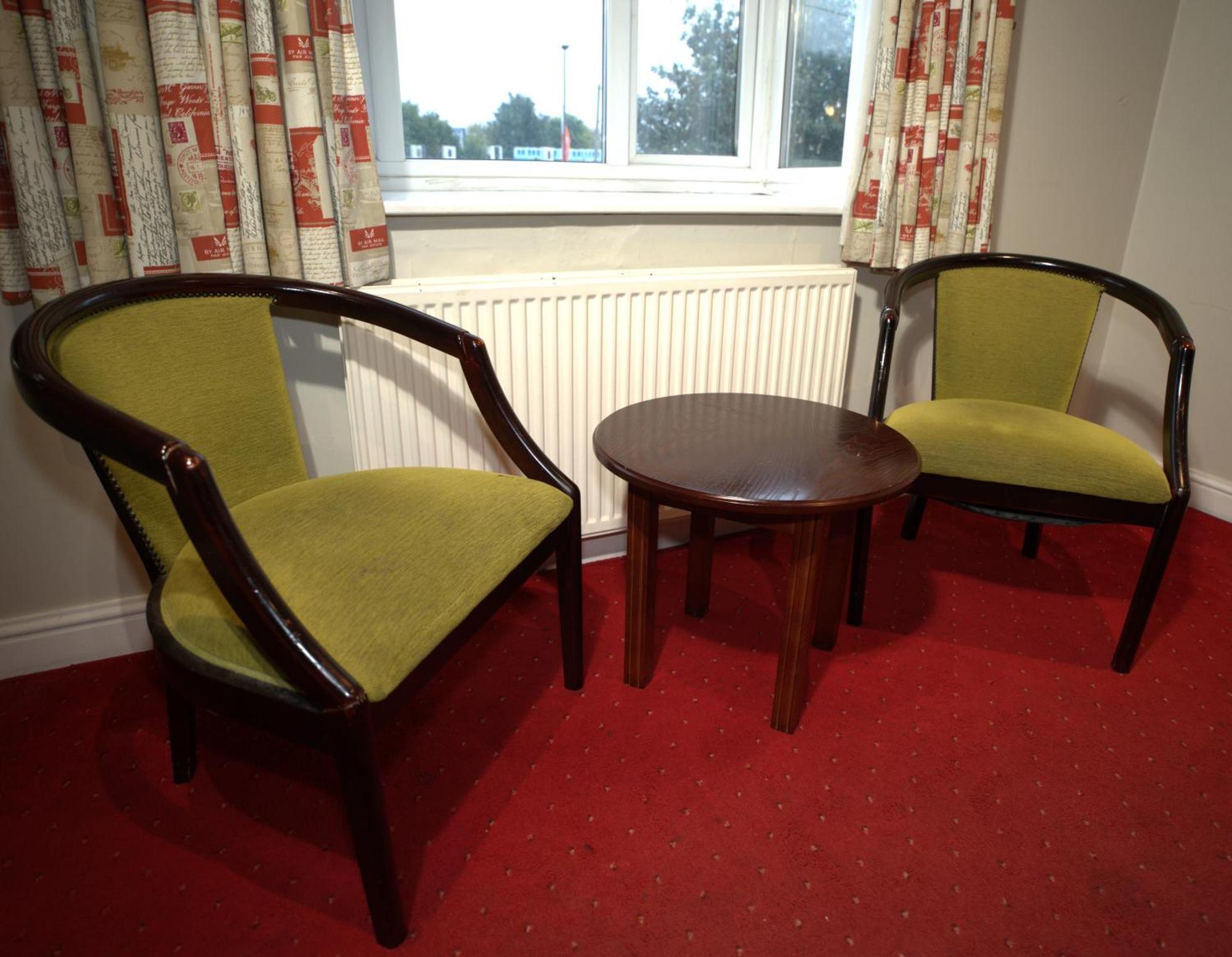 Consort Hotel 3*