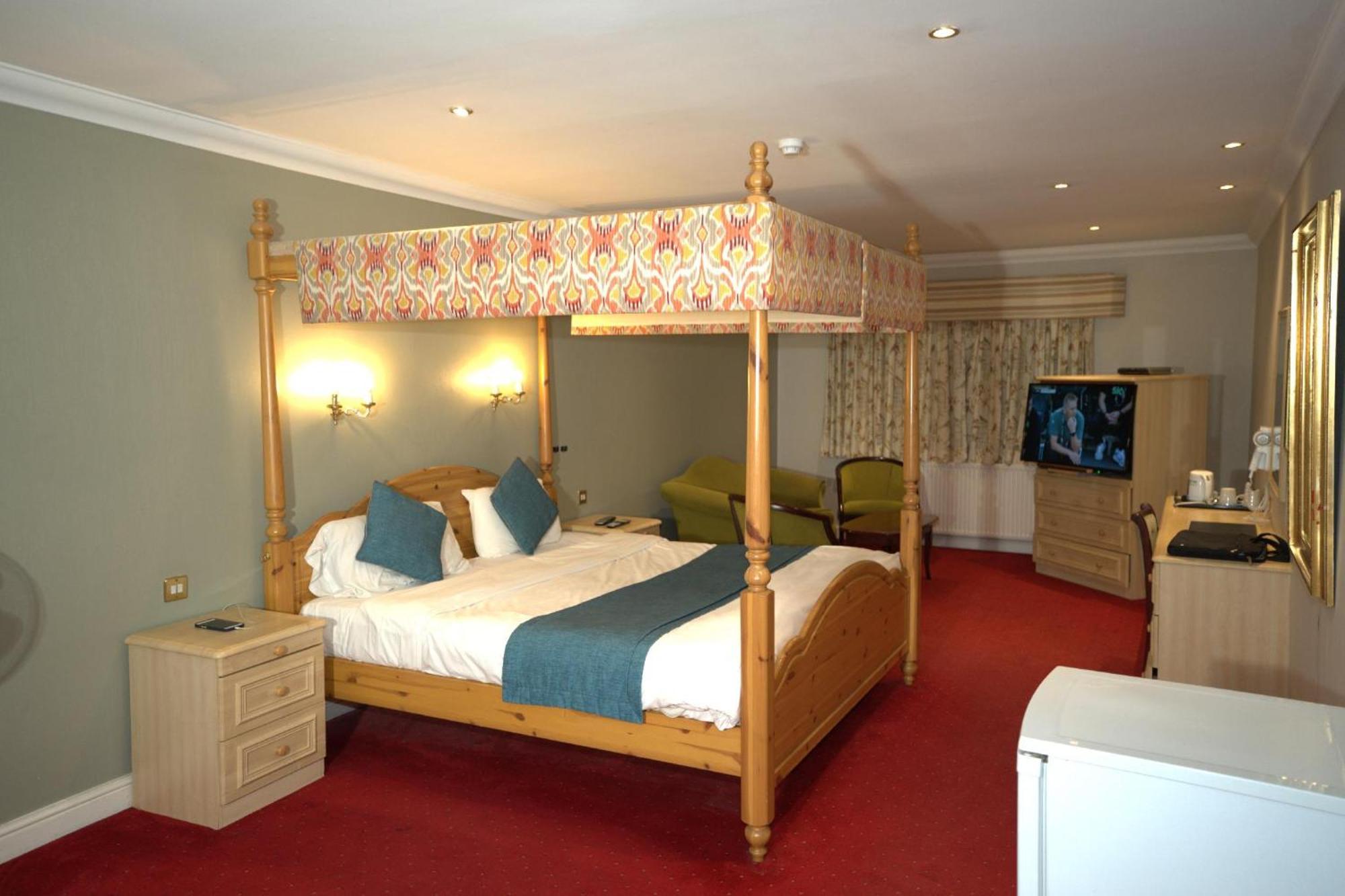 Hotel Consort 3*