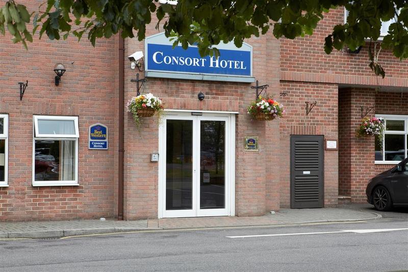Consort Hotel 3*